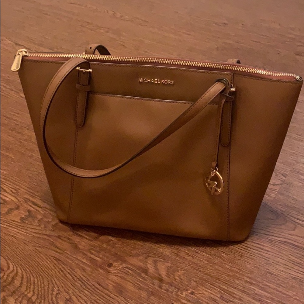 Michael Kors Tote